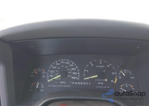 1996 Chevrolet Blazer from USA, damaged, VIN 1GNDT13W5T2163712